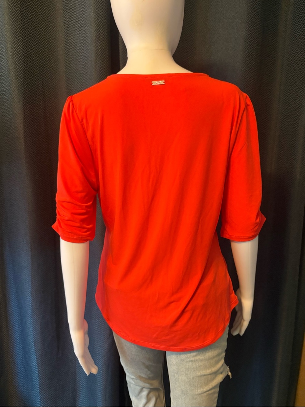 Calvin Klein Red V-Neck Button-Front Blouse - Picture 3 of 6